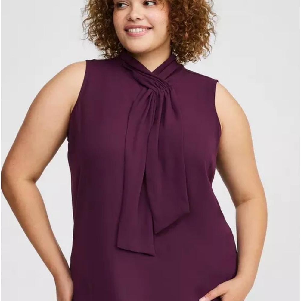 Ladies Plus sized Sleeveless Blouse